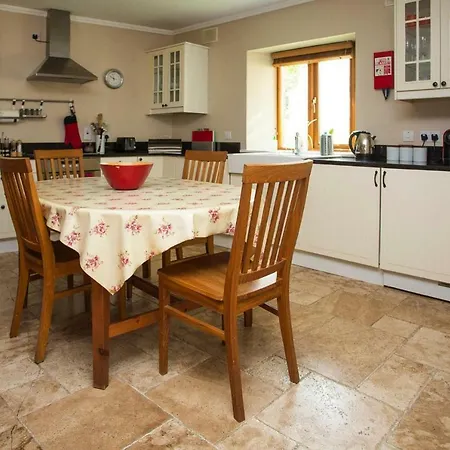 Appartamento Terraced Houses Courtyard Garlow Cross Eir04048 Iye Navan